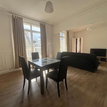 L'entracte Cherbourgeois Appartement *